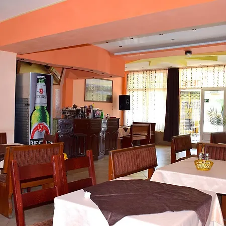 Complex Pele Hotel *