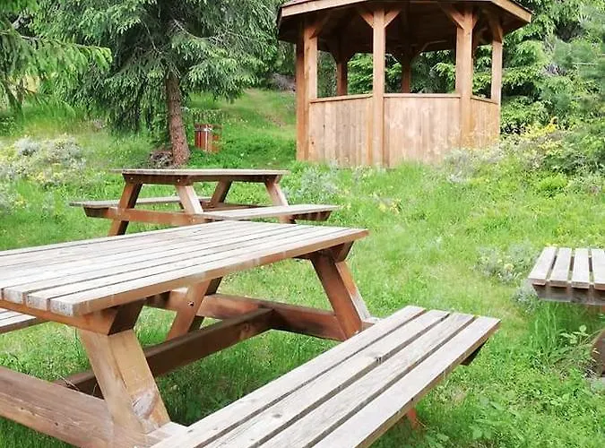 Hotel Complex Pele *